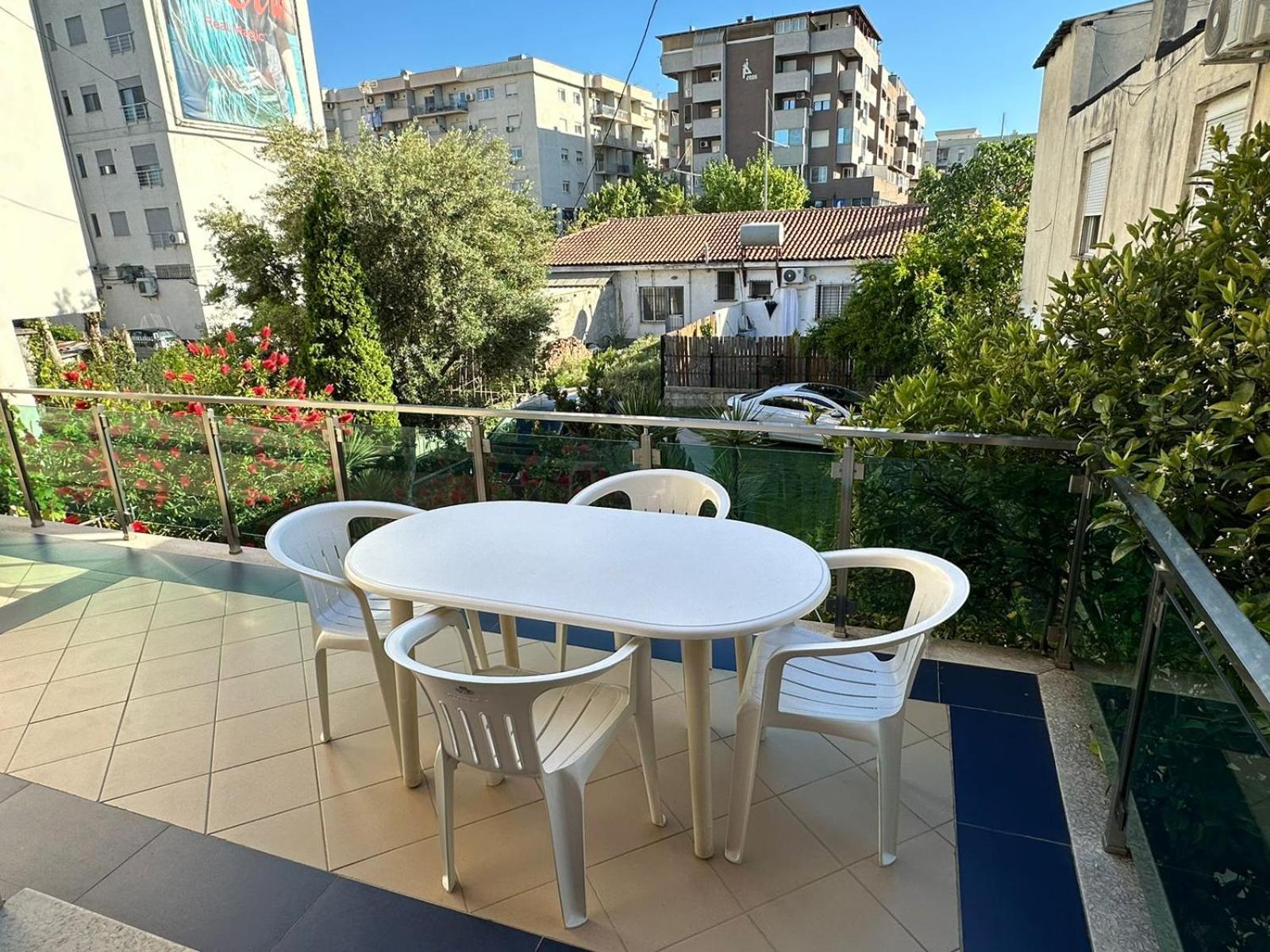 Villa Mani